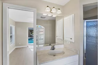 177 Valencia Lakes Drive, Venice, FL 34292 - Photo 30