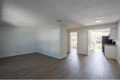 32 W Marbrisa Way, Kissimmee, FL 34743 - Photo 2