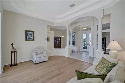 5484 Oak Crest Boulevard, Sarasota, FL 34233 - Photo 14