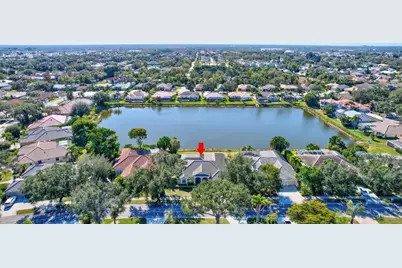 5484 Oak Crest Boulevard, Sarasota, FL 34233 - Photo 8