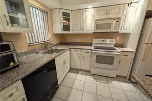 6080 NW 44th St, Lauderhill, FL 33319 - Photo 4