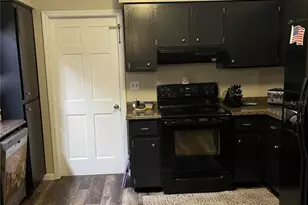 1038 Emerald Dr, Brandon, FL 33511 - Photo 4