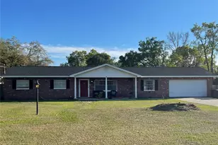 1038 Emerald Dr, Brandon, FL 33511 - Photo 1