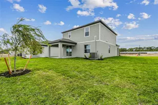 9106 Optimist Wy, Palmetto, FL 34221 - Photo 2