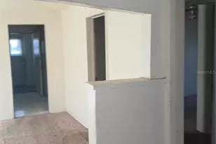 216 NW 4th Ave, Mulberry, FL 33860 - Photo 8