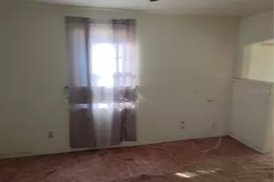 216 NW 4th Ave, Mulberry, FL 33860 - Photo 6