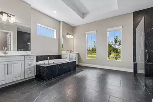 1170 Kings Way Dr, Nokomis, FL 34275 - Photo 12
