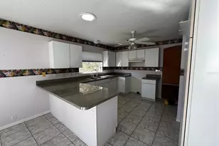 144 Costa Mesa Dr, Lady Lake, FL 32159 - Photo 2