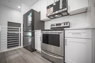 460 E Jackson St, Orlando, FL 32801 - Photo 4