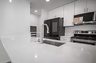 460 E Jackson St, Orlando, FL 32801 - Photo 8