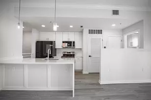 460 E Jackson St, Orlando, FL 32801 - Photo 8