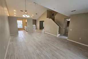 4250 Players Pl, Sarasota, FL 34238 - Photo 4