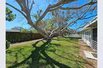 3000 Browning Street, Sarasota, FL 34237 - Photo 14