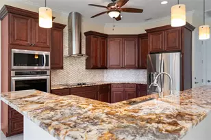 1900 Colleen St, Sarasota, FL 34231 - Photo 10