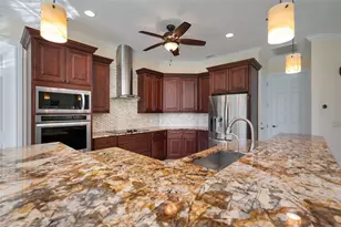 1900 Colleen St, Sarasota, FL 34231 - Photo 16