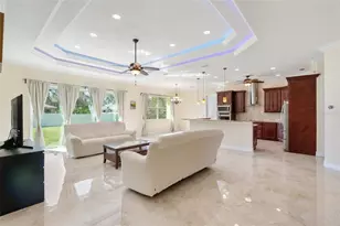1900 Colleen St, Sarasota, FL 34231 - Photo 6