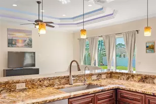 1900 Colleen St, Sarasota, FL 34231 - Photo 18