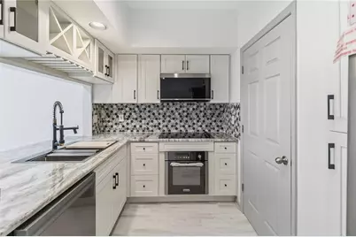 322 E Central Boulevard #1013, Orlando, FL 32801 - Photo 10