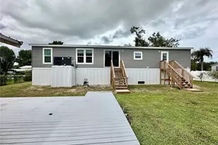 55744 Holiday Cir, Astor, FL 32102 - Photo 2