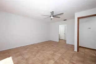 1325 Indian Rock Ct, Deltona, FL 32725 - Photo 20