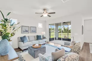 3784 Daybreak Run Loop, Spring Hill, FL 34609 - Photo 6