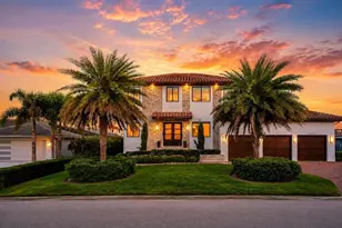 2060 Illinois Ave NE, Saint Petersburg, FL 33703 - Photo 2