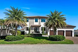 2060 Illinois Ave NE, Saint Petersburg, FL 33703 - Photo 10