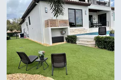 2060 Illinois Avenue NE, Saint Petersburg, FL 33703 - Photo 60