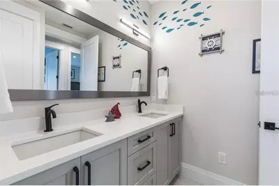 2060 Illinois Avenue NE, Saint Petersburg, FL 33703 - Photo 46