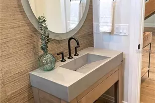 2060 Illinois Ave NE, Saint Petersburg, FL 33703 - Photo 30