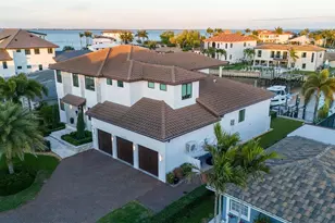 2060 Illinois Ave NE, Saint Petersburg, FL 33703 - Photo 48
