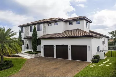 2060 Illinois Avenue NE, Saint Petersburg, FL 33703 - Photo 4