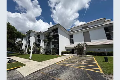 721 N Pine Island Road #401, Plantation, FL 33324 - Photo 2