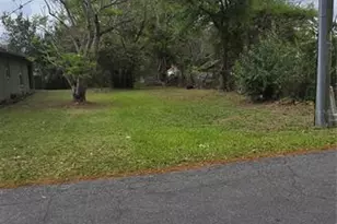 810 W 14th St, Lakeland, FL 33805 - Photo 4