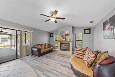 2185 Cork Oak Street E, Sarasota, FL 34232 - Photo 6