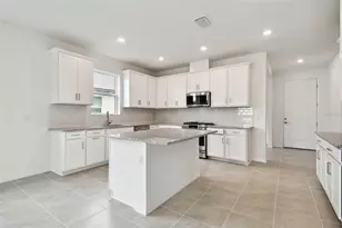 18139 Cherished Loop, Lakewood Ranch, FL 34211 - Photo 2