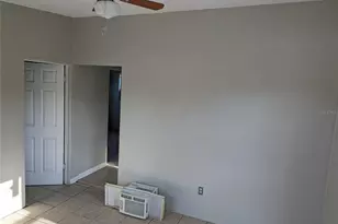 2000 Queensboro Ave S, Saint Petersburg, FL 33712 - Photo 2