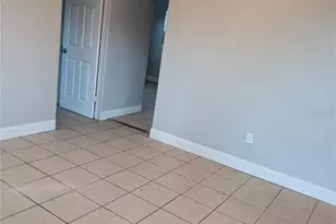 2000 Queensboro Ave S, Saint Petersburg, FL 33712 - Photo 12