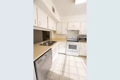 3244 Candle Ridge Drive #202, Orlando, FL 32822 - Photo 2