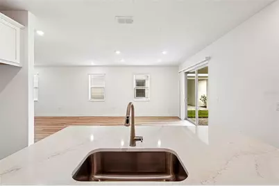 8221 Seaflower Parkway, Bradenton, FL 34210 - Photo 6