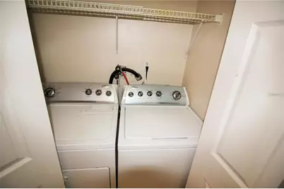 4684 Pheasant Run Drive #3B, Orlando, FL 32808 - Photo 12