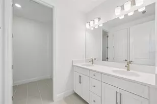 7551 Hawkstone Dr, Sarasota, FL 34241 - Photo 22