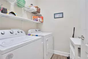 13541 Circa Crossing Dr, Lithia, FL 33547 - Photo 10