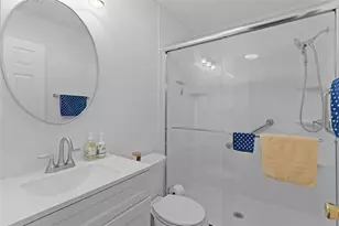 17431 SE 93rd Retford Terrace, The Villages, FL 32162 - Photo 6