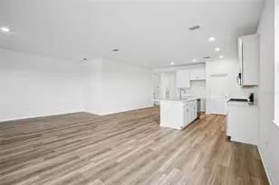 8720 Canard Cv, Palmetto, FL 34221 - Photo 10