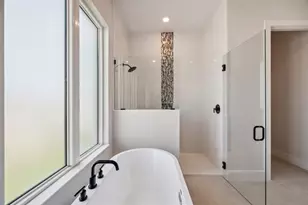 5932 Red Mangrove Ln, Bradenton, FL 34210 - Photo 52