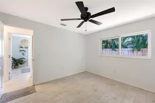 589 Commonwealth Ln, Sarasota, FL 34242 - Photo 26