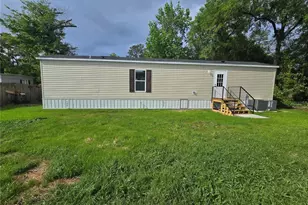 24048 Ermine Rd, Astor, FL 32102 - Photo 4