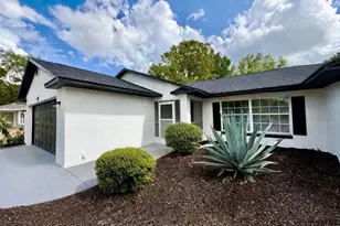 30 Olive Cir Loop, Ocala, FL 34472 - Photo 2