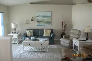 6136 Magpie Dr, Lakeland, FL 33809 - Photo 2